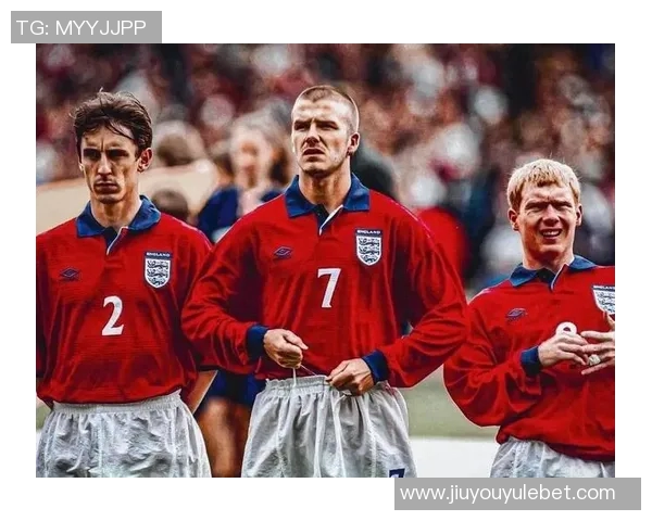 阿什利科尔评选英超最佳后卫阵容内维尔埃弗拉贝尔沃克与我同在